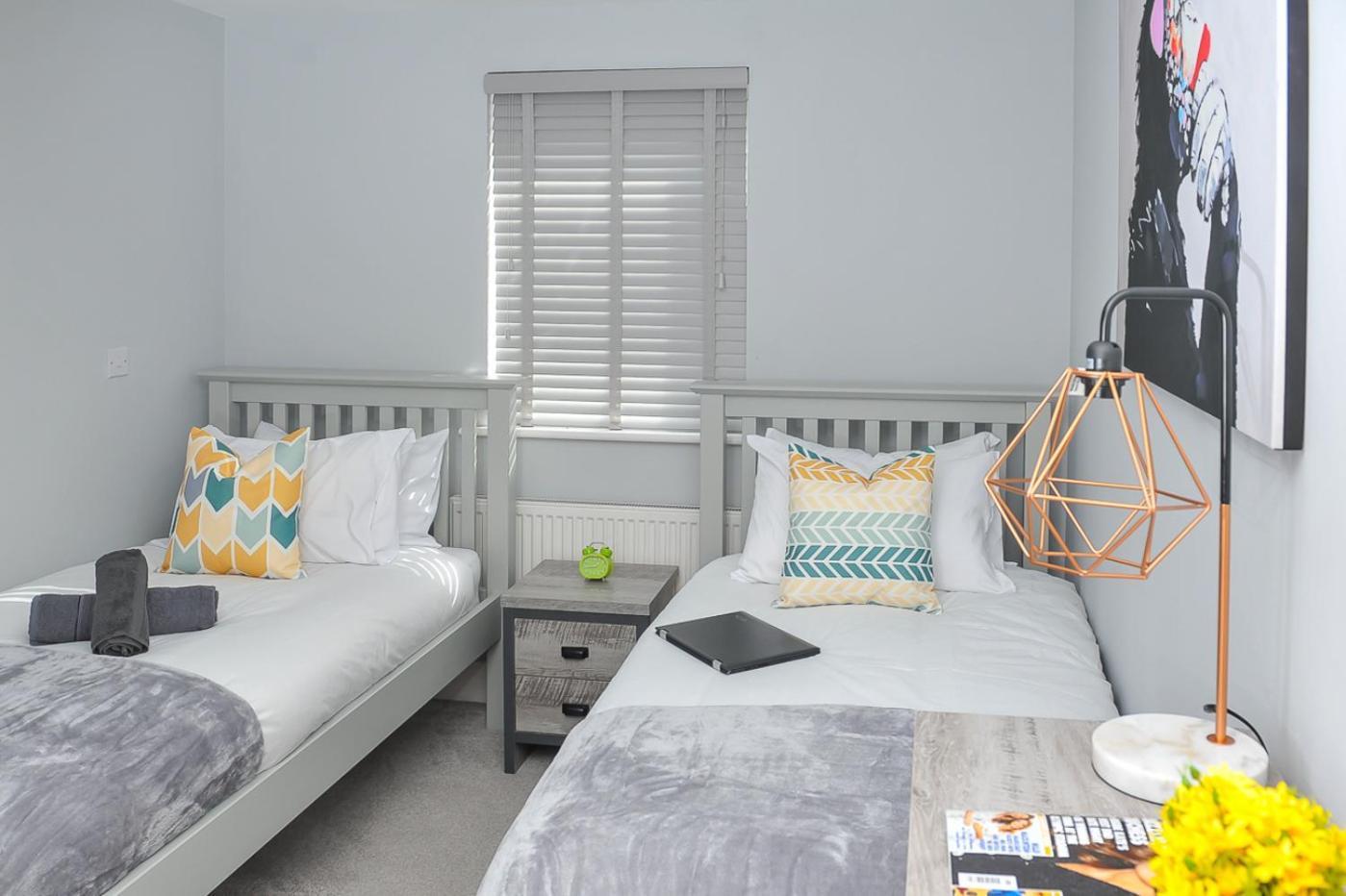 The Pavilions By Select Sa Windsor Extérieur photo